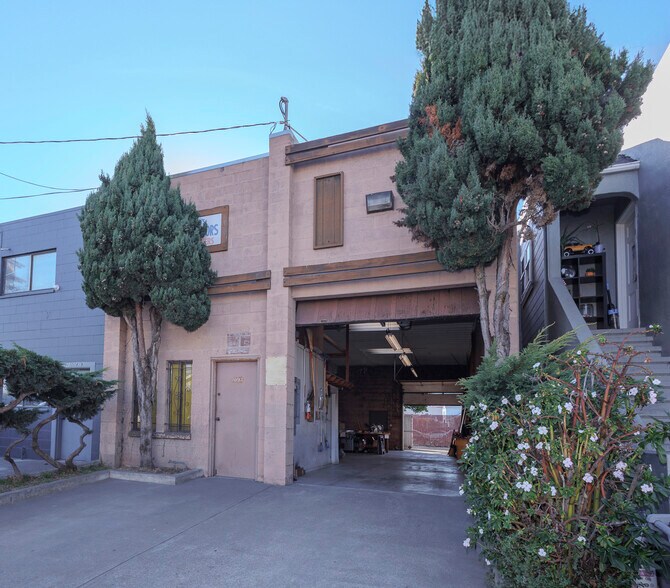 More Photos Of 1093 Montgomery Ave, San Bruno Service For Sale