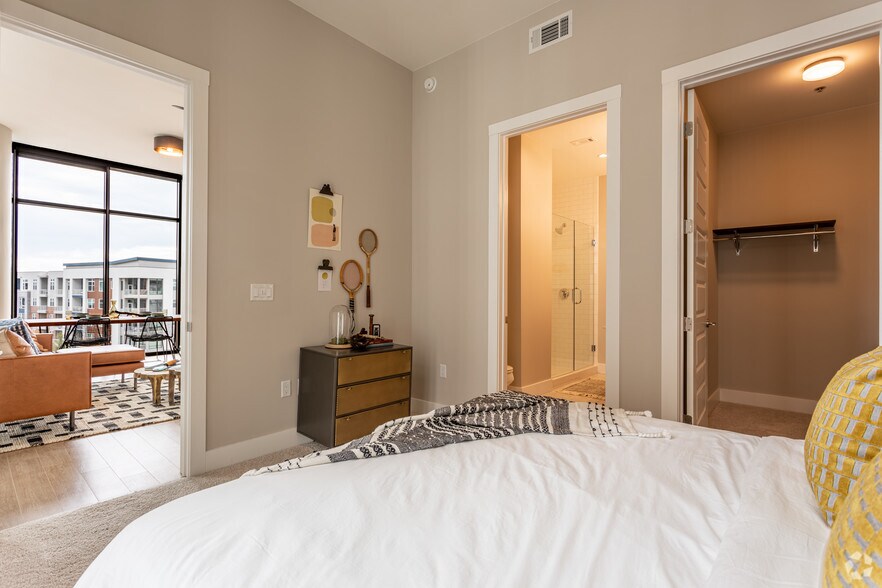 More Photos Of 3478 Lakeside Dr NE, Atlanta Apartments For Lease