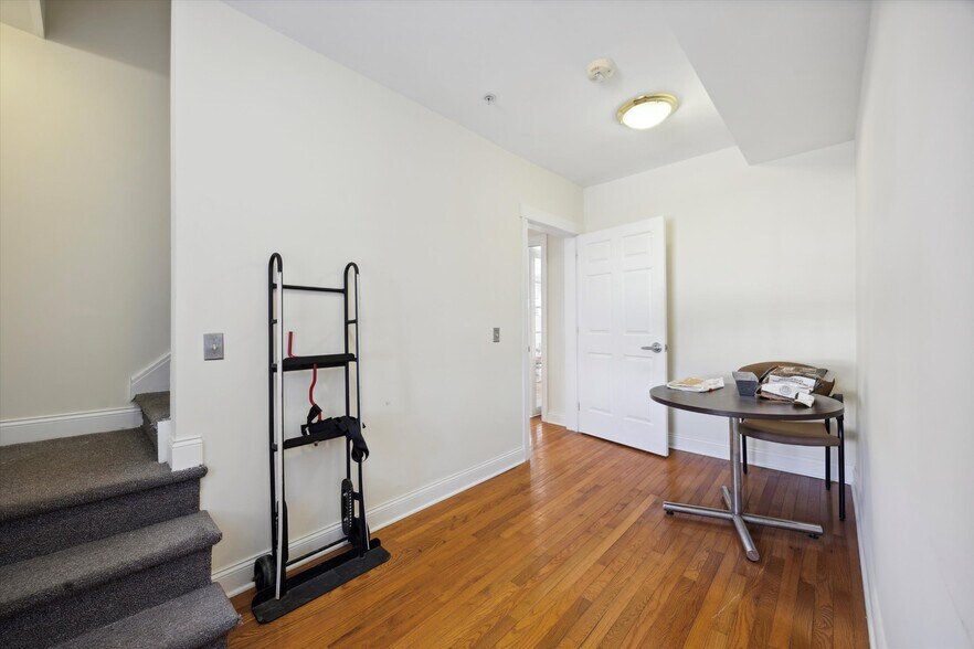 More Photos Of 400 E 21st St, Chester Office For Sale