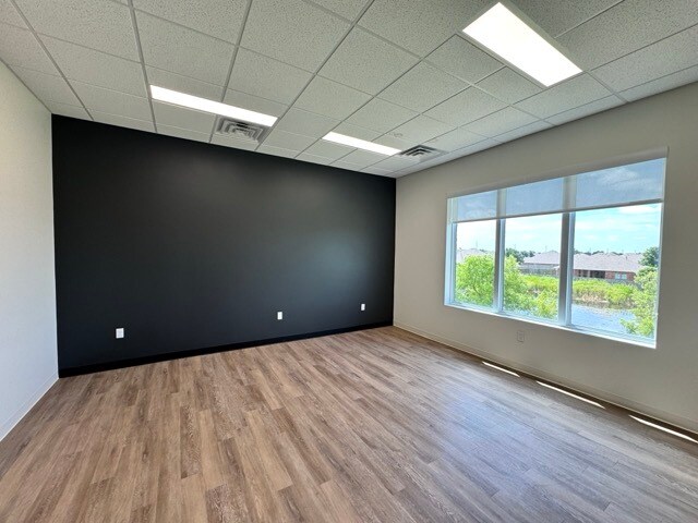 More Photos Of 142 SW 134th St, Oklahoma City Office For Lease