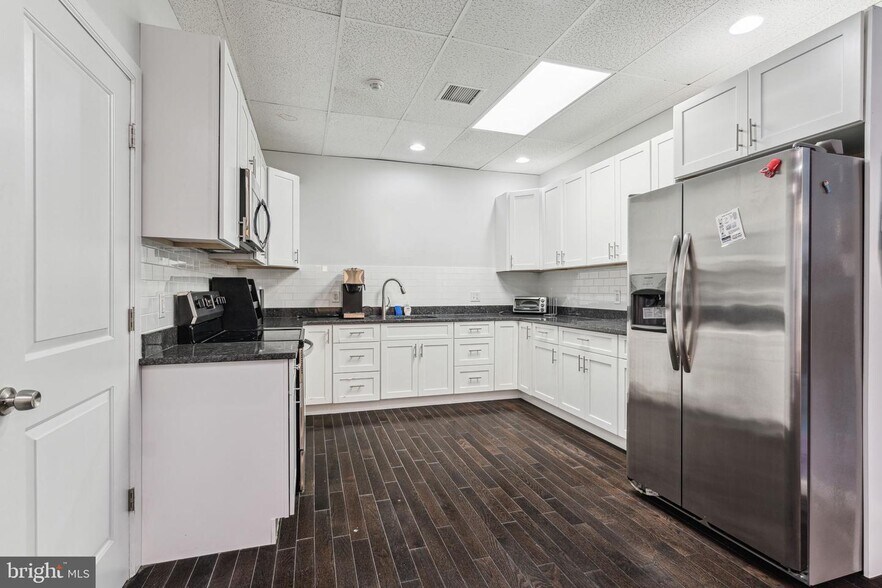 More Photos Of 813-817 N 5th St, Philadelphia Apartments For Lease