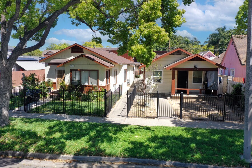 Primary Photo Of 819 Cypress Ave, Santa Ana Apartments For Sale