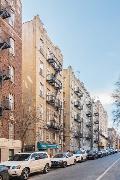 More Photos Of 550 W 180th St, New York Apartments For Sale