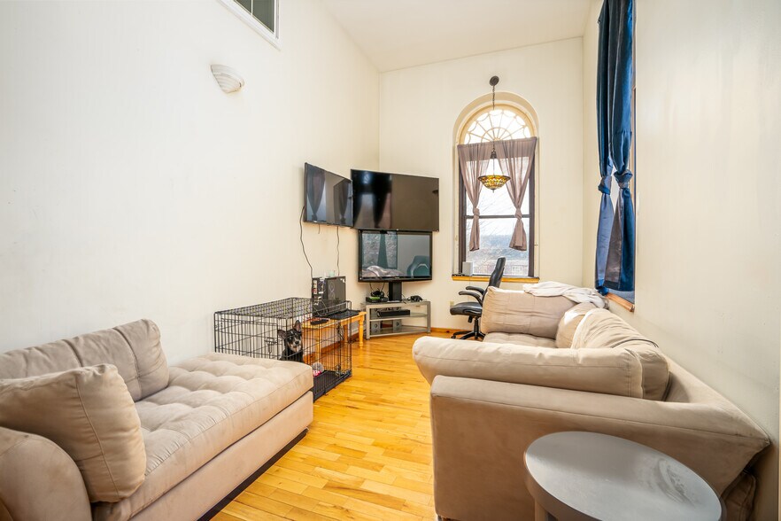 More Photos Of 53 W Main St, Bloomsburg Apartments For Sale