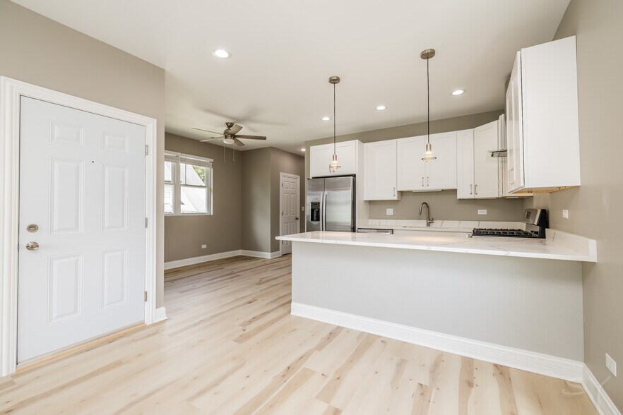 More Photos Of 623 Hamlin Ave, Chicago Apartments For Sale