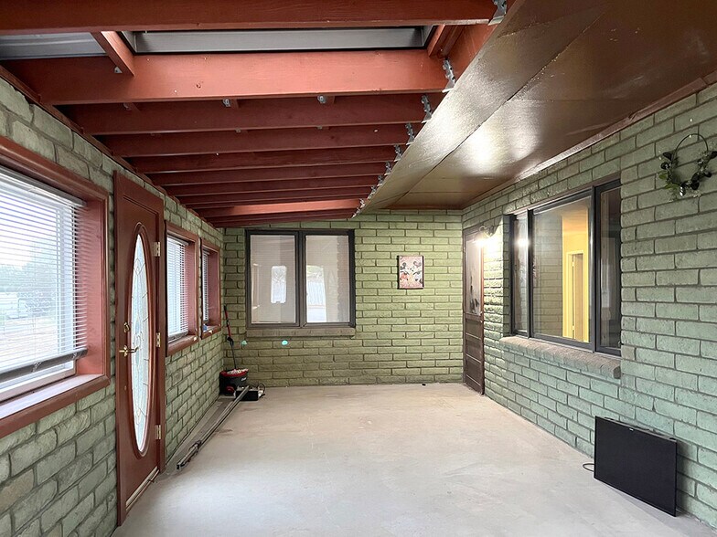 More Photos Of 2891 E Adams St, Show Low Storefront Retail Residential For Sale