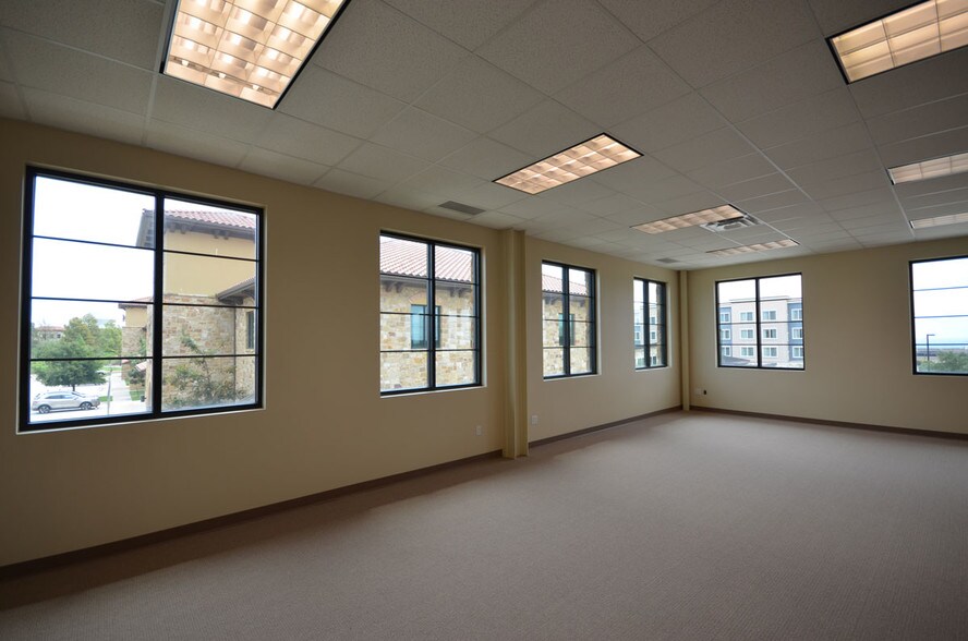 More Photos Of 10815 Ranch Road 2222, Austin Medical For Sale