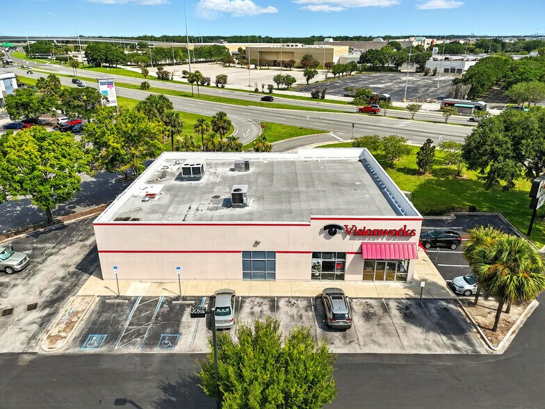More Photos Of 9480 Arlington Expy, Jacksonville Freestanding For Sale