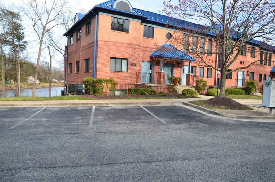 More Photos Of 603 Post Office Rd, Waldorf Loft Creative Space For Sale
