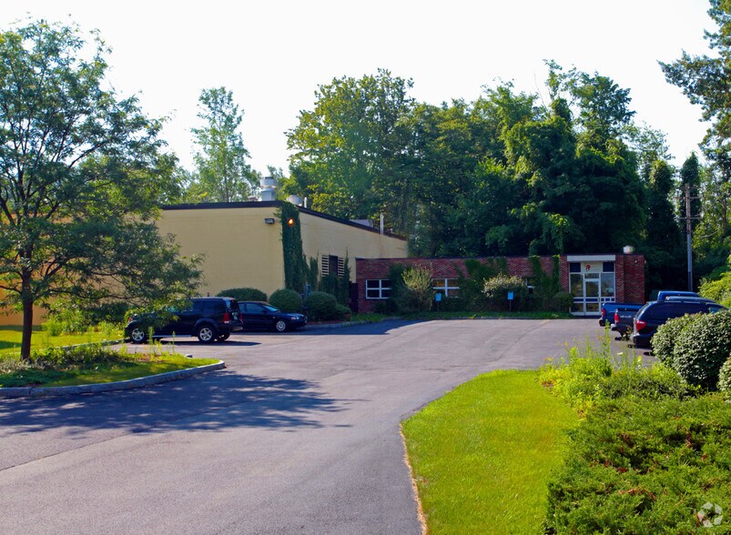 Primary Photo Of 3584 Walters Rd, Solvay Manufacturing For Sale