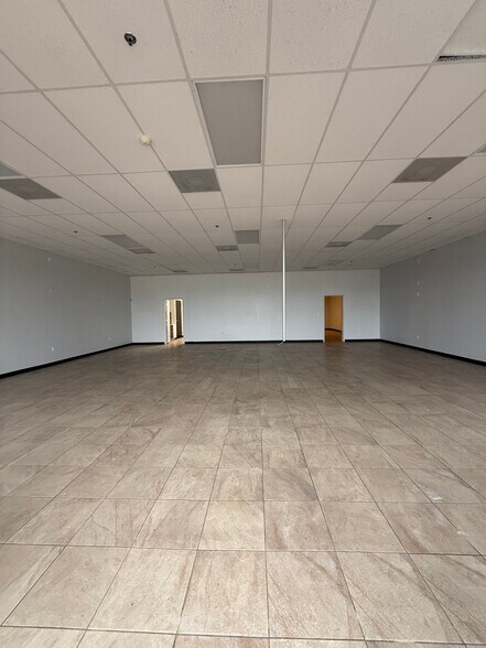 More Photos Of 2228 Trenton Rd, McAllen Unknown For Lease