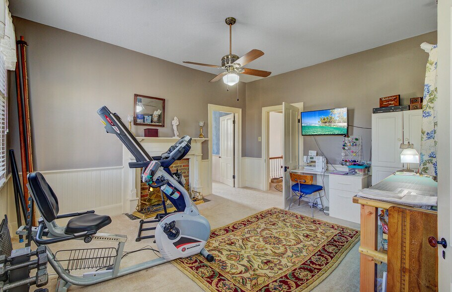 More Photos Of 112 S Magnolia St, Summerville Office Residential For Lease