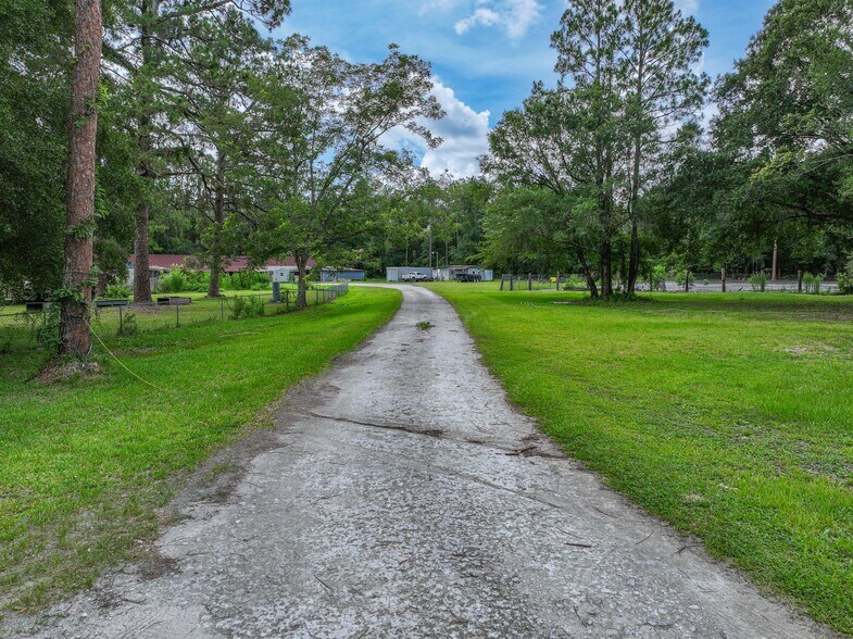 More Photos Of 2856 NE 187th St, Starke Manufacturing For Sale