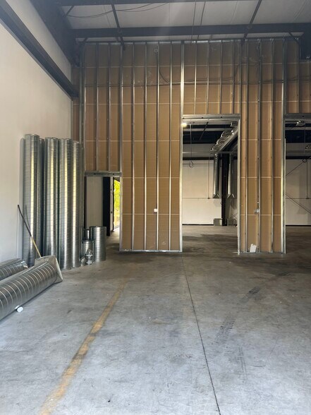 More Photos Of 417 Commerce Ct, Lompoc Manufacturing For Sale