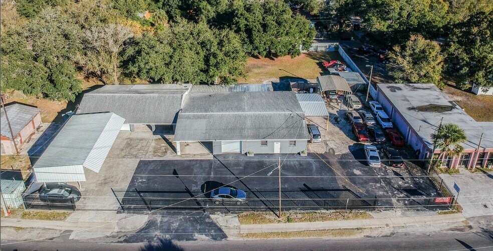 Primary Photo Of 4615 N 34th St, Tampa Warehouse For Sale