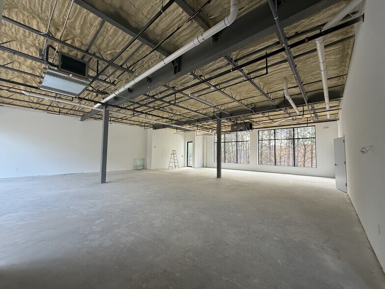 More Photos Of 4560 Satellite Blvd, Duluth General Retail For Sale