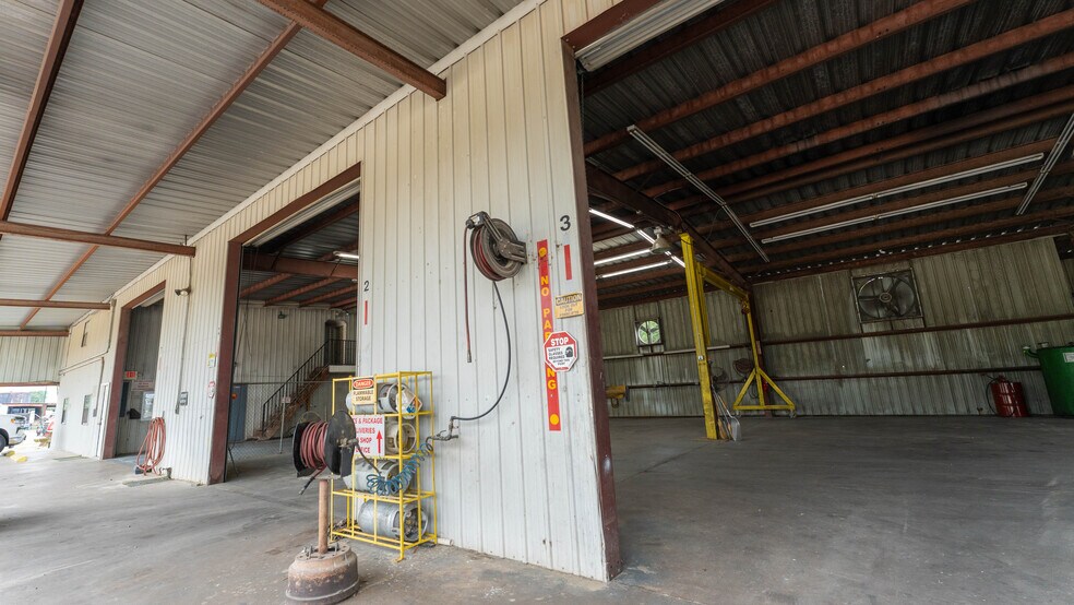More Photos Of 565 Thomas St, Camilla Industrial For Sale