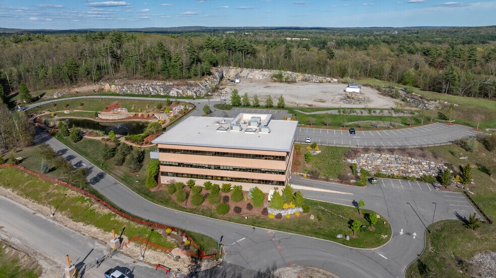 More Photos Of 6 Kitty Hawk Lndg, Londonderry Office For Sale