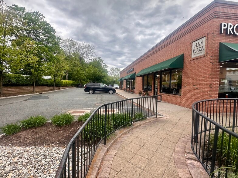 More Photos Of 20-24 E Mount Pleasant Ave, Livingston Freestanding For Lease