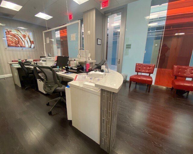 More Photos Of 21550 Biscayne Blvd, Aventura Medical For Lease