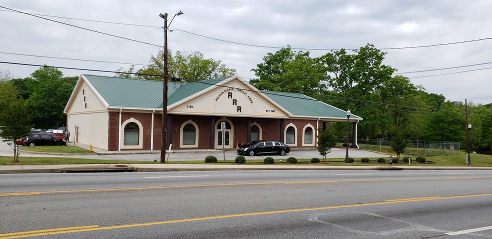 More Photos Of 2199 Candler Rd, Decatur Funeral Home For Sale
