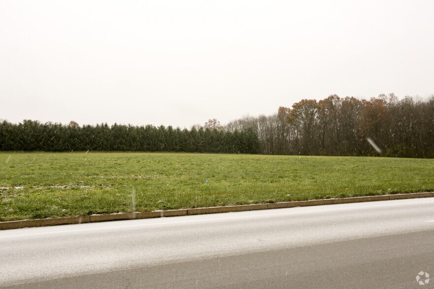 Primary Photo Of 1330 N Hermitage Rd, Hermitage Land For Lease