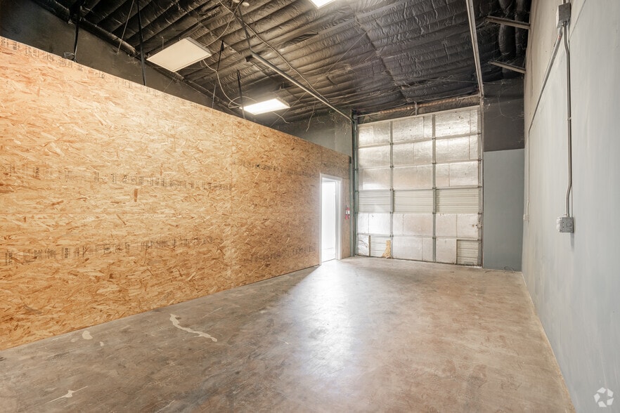 More Photos Of 1646 Blaisdale Rd, Richmond Warehouse For Lease