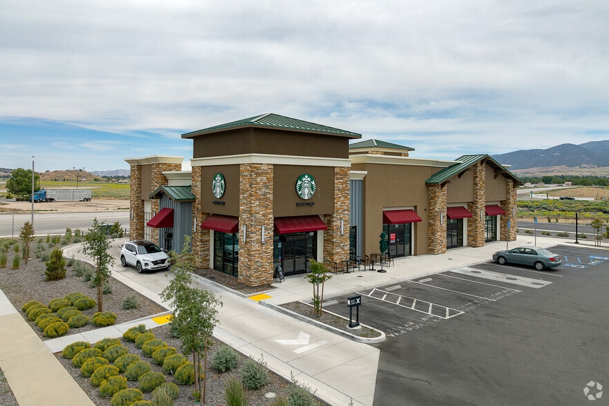 Primary Photo Of 1007 Voyager Dr, Tehachapi Storefront For Lease
