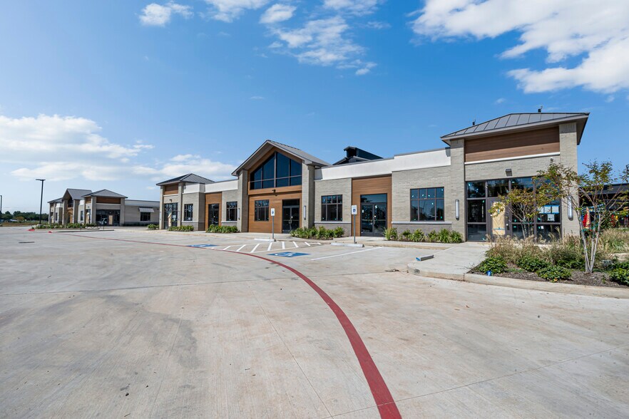 More Photos Of 1039 Imperial Blvd, Sugar Land Medical For Lease