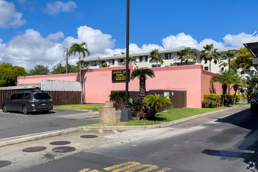 More Photos Of 418-A Kuulei Rd, Kailua Freestanding For Lease