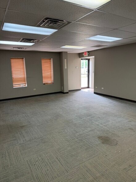 More Photos Of 24760 W Eames St, Channahon Light Manufacturing For Lease