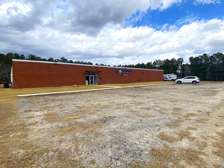 Primary Photo Of 1212 F.R. Huff Dr, St Matthews Manufacturing For Lease