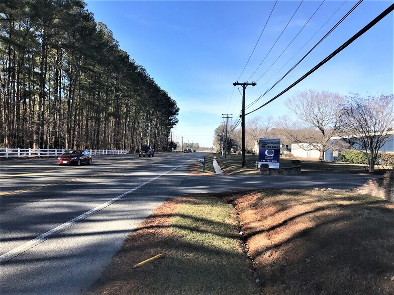 More Photos Of 28370 Saint Michaels Rd, Easton Warehouse For Lease