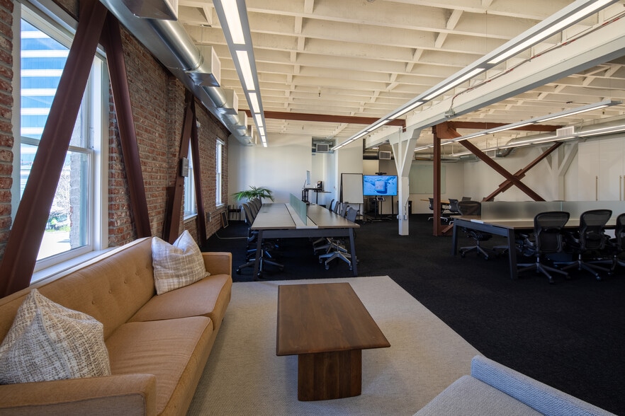 More Photos Of 570 10th St, Oakland Office For Lease