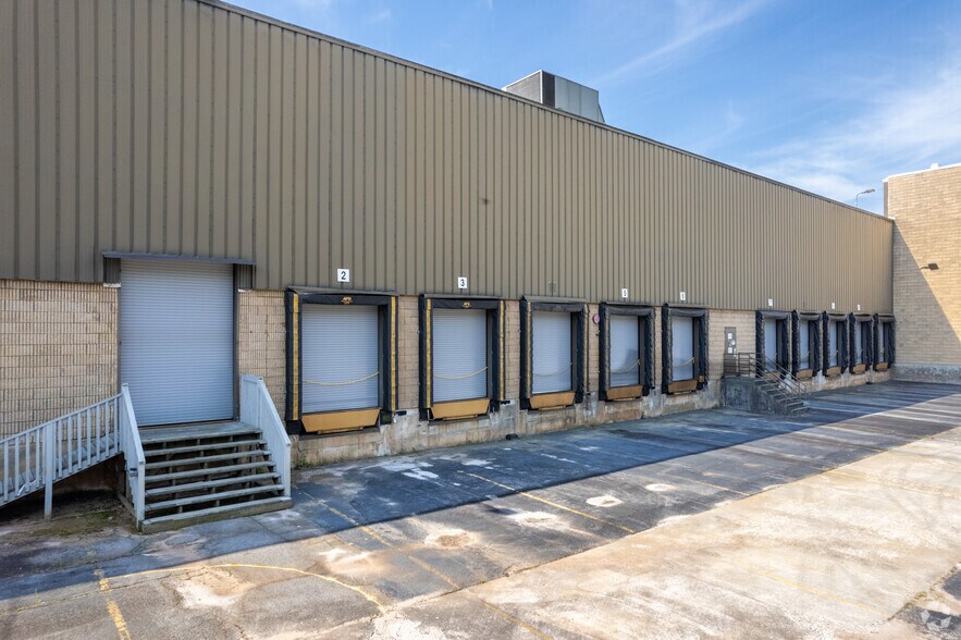 More Photos Of 36 Herring Rd, Newnan Warehouse For Lease