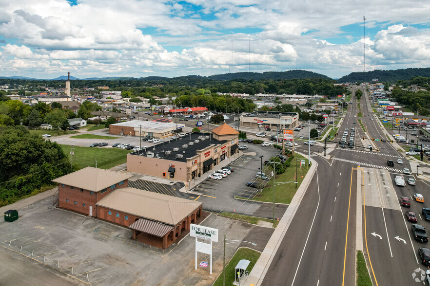 More Photos Of 5412 Clinton Hwy, Knoxville Medical For Lease