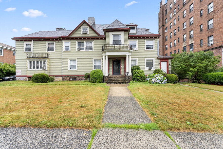 Primary Photo Of 383 Mount Prospect Ave, Newark Multifamily For Sale