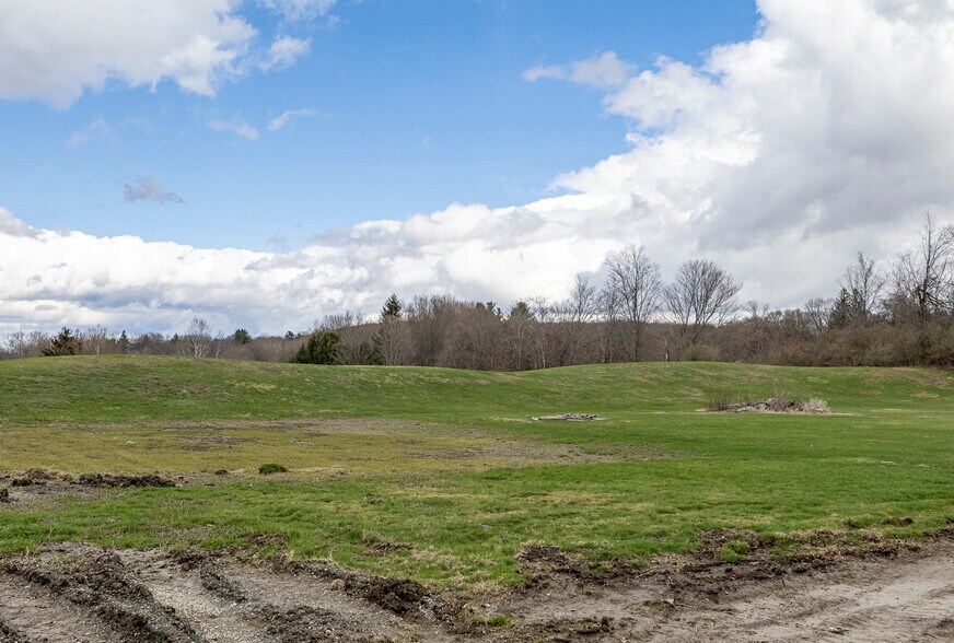 More Photos Of 12 Hunns Lake Rd, Stanfordville Flex For Sale