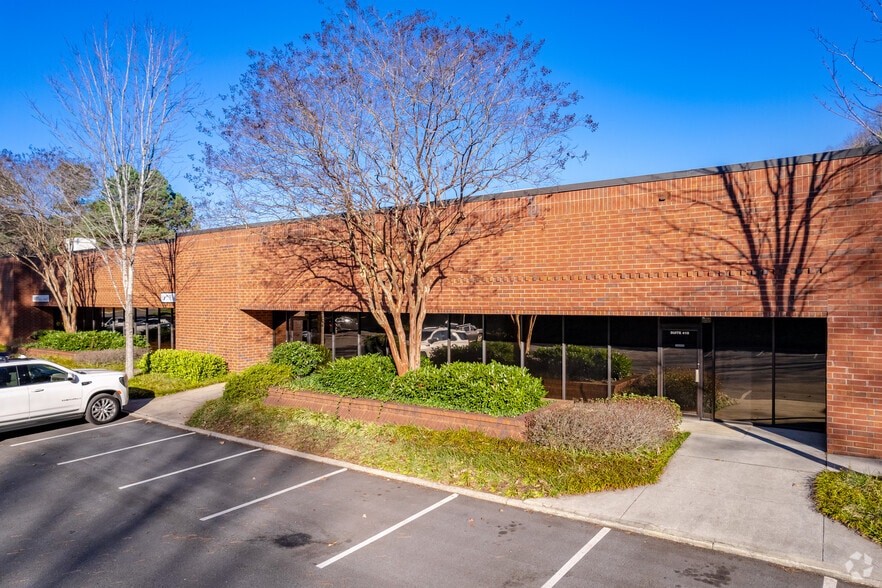 More Photos Of 2030 Powers Ferry Rd SE, Atlanta Unknown For Lease