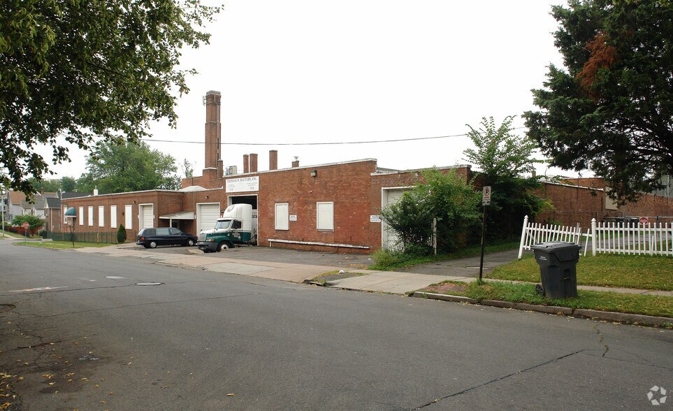 More Photos Of 1055 Broad St, Hartford Manufacturing For Sale