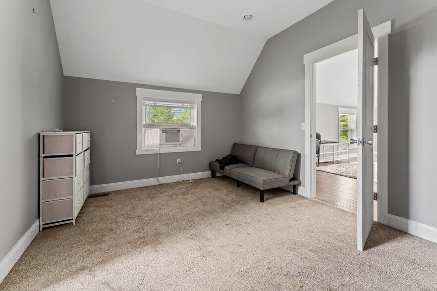 More Photos Of 429 Fairchance Rd., Morgantown Warehouse For Lease