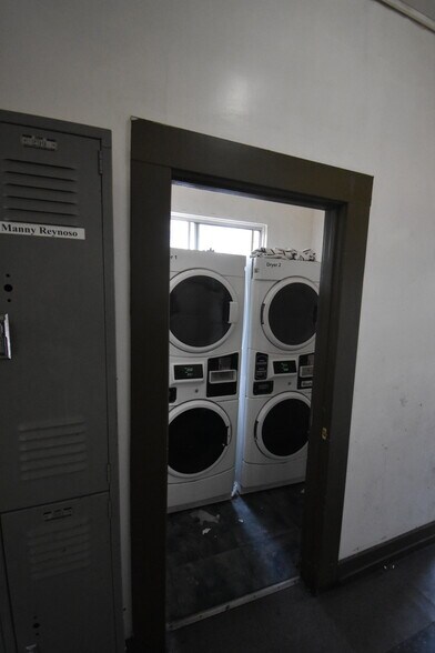 More Photos Of 1231 W 8th St, Los Angeles Apartments For Sale