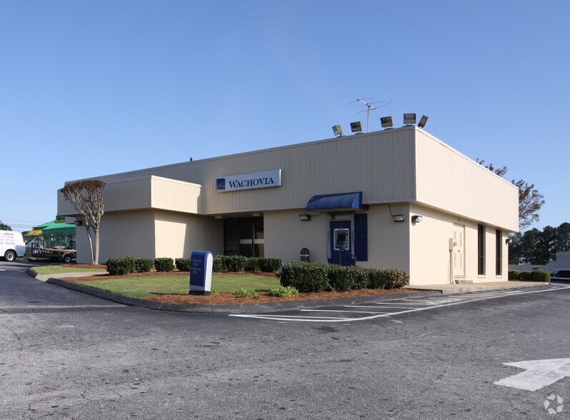 Primary Photo Of 4806 Redan Rd, Stone Mountain Bank For Sale