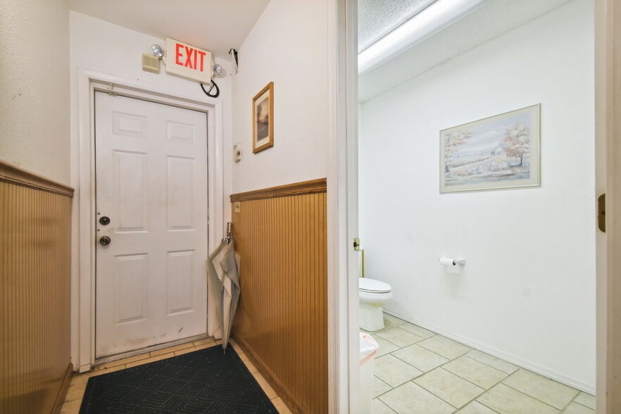 More Photos Of 5146 Marine Pky, New Port Richey Storefront Retail Office For Sale