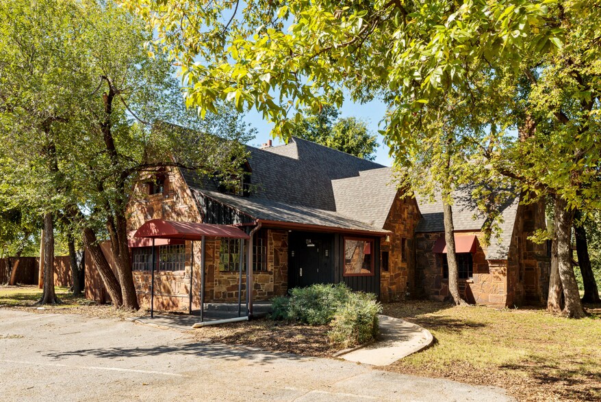 More Photos Of 7101 Miramar Blvd, Oklahoma City Specialty For Sale