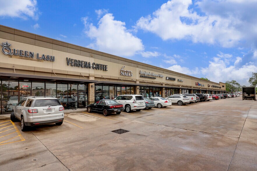 More Photos Of 14001-14075 Memorial Dr, Houston Unknown For Lease