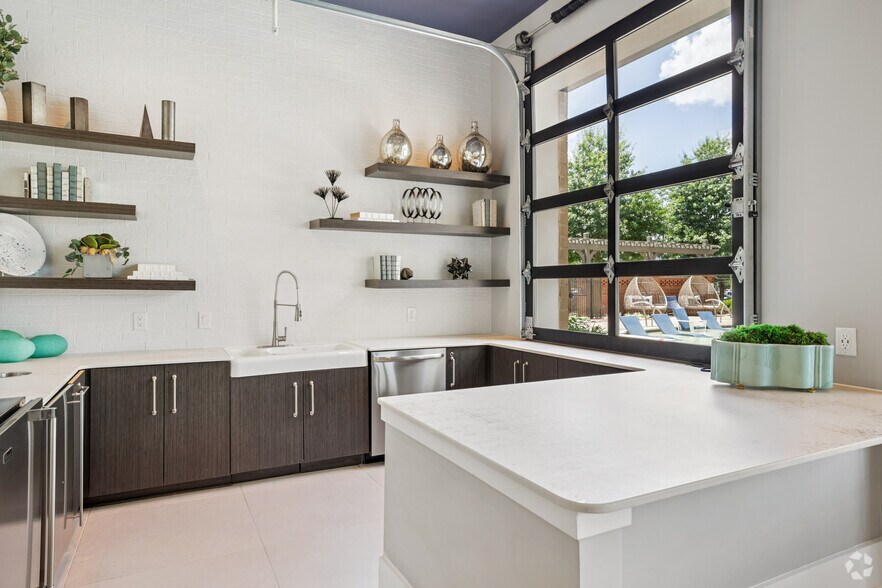 More Photos Of 7420 N Rea Park Ln, Charlotte Apartments For Lease