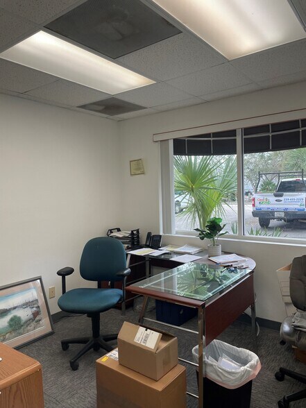More Photos Of 1497 Rail Head Blvd, Naples Manufacturing For Sale