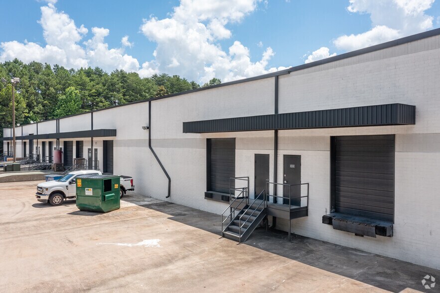 More Photos Of 5875 Peachtree Industrial Blvd, Norcross Unknown For Lease