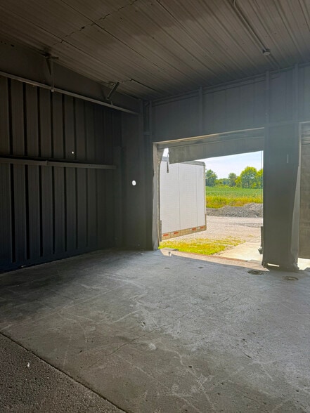 More Photos Of 5601 IN-32, Crawfordsville Truck Terminal For Sale